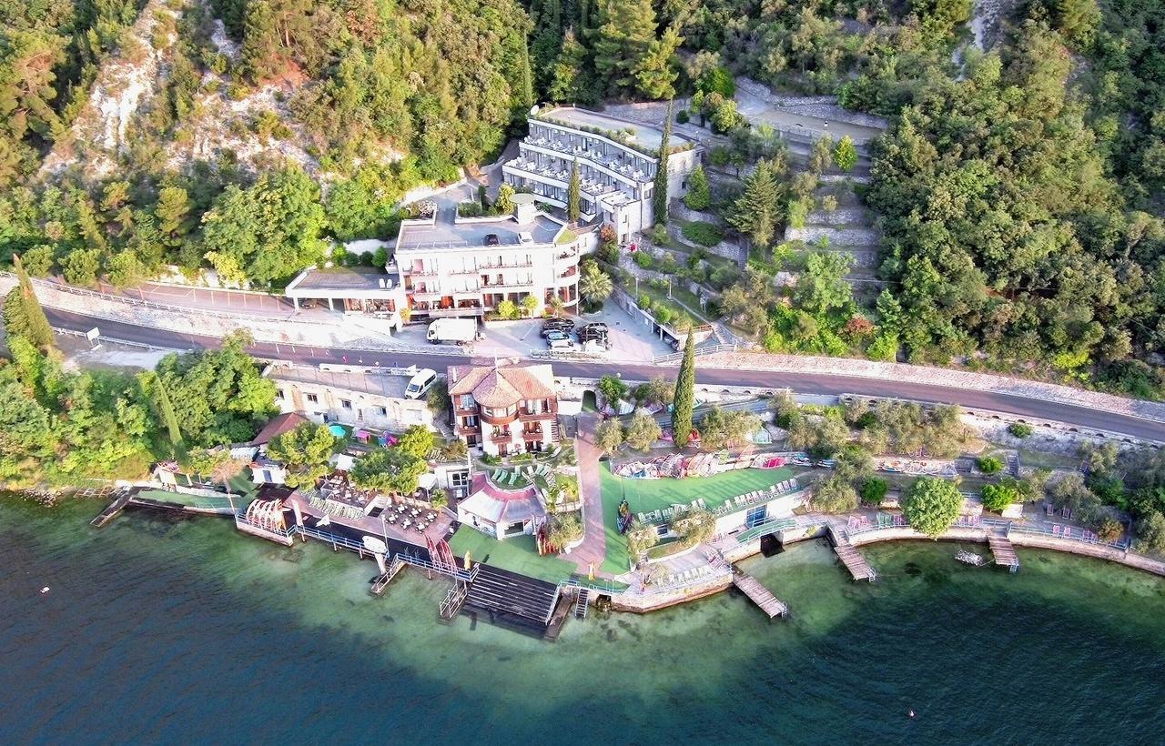 Surf Hotel Pier - Montagnoli Group Limone sul Garda Exterior foto